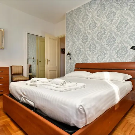 Apartamento Trevi Charme *