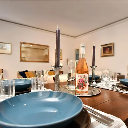 Trevi Charme Apartamento