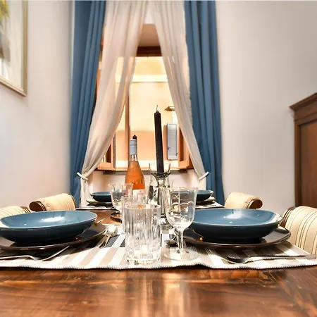 Trevi Charme Apartment Rome